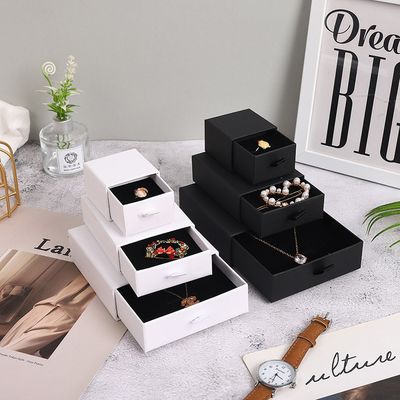 Petite boîte-cadeau de bijoux de style de tiroir personnalisé pour des pinces à cheveux d'anneau de collier