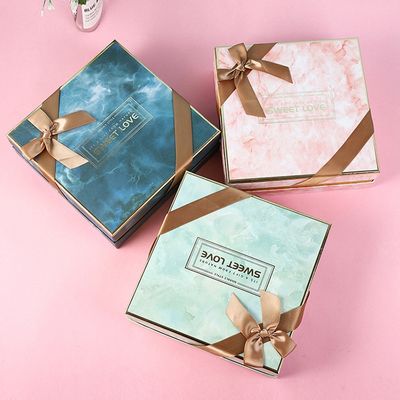 Trois couleurs ajustent l'emballage rigide de boîte d'épaule pour le cadeau de surprise