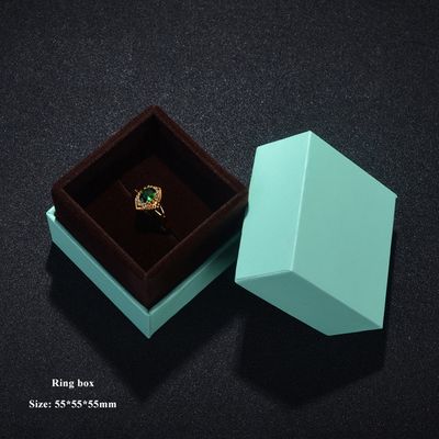 Les boîtes à bijoux de empaquetage faites sur commande de carton pour des colliers épaulent le type avec la doublure de velours