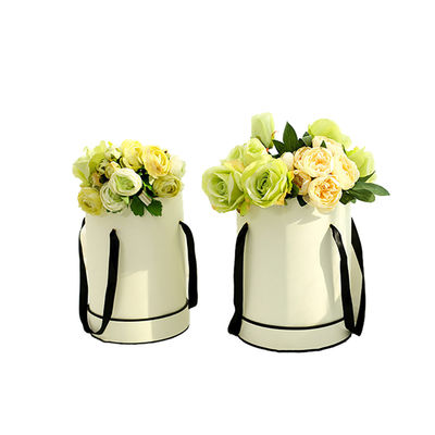 Boîtes faites main de bouquet de fleur d'accueil d'ODM, boîte ronde de chapeau de fleur avec la poignée de ruban