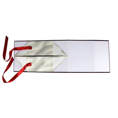 Le laser a coupé le boîte-cadeau 25.5*12.5*20.5cm de Saint-Valentin de finition de ruban