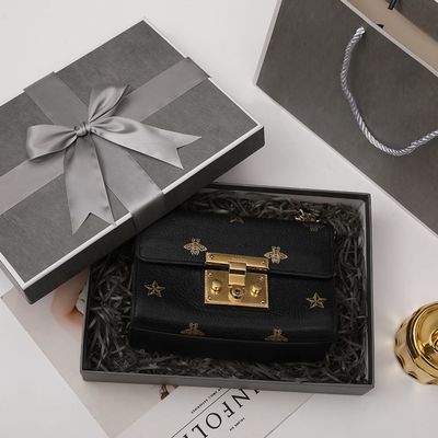 Boîte-cadeau adapté aux besoins du client de rectangle de couleur de Pantone grand avec le boîte-cadeau d'écharpe de couvercles