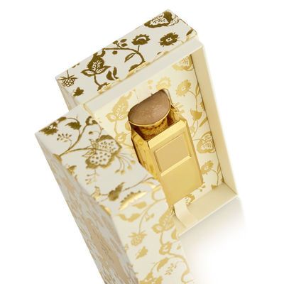 La boîte universelle d'ensemble de parfum de modèle floral, or de luxe articulé de boîte de papier a gravé en refief