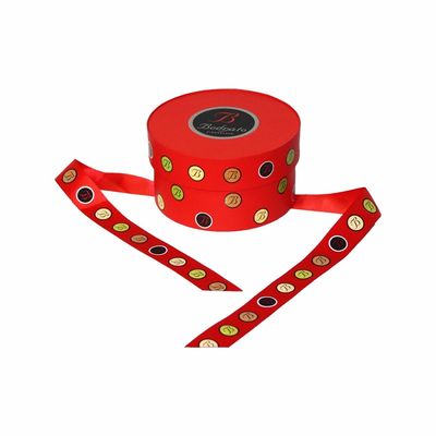 Boîte circulaire de chapeau de ruban d'écran en soie de couleur de Pantone pour la noisette de chocolat
