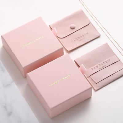 Les couleurs multiples ont réutilisé les boîtes à bijoux de papier, service d'ODM de boîte-cadeau de collier
