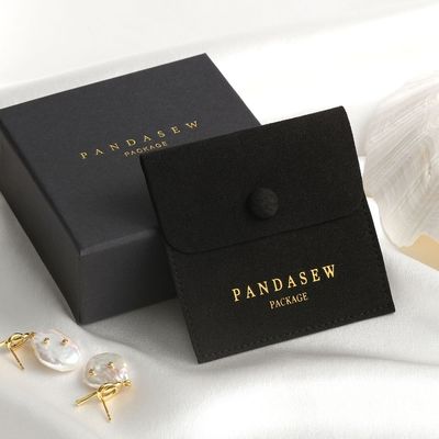 A annoncé Logo Cardboard Jewelry Packaging Box avec la poche de Microfiber