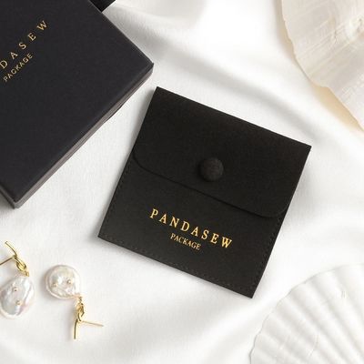 A annoncé Logo Cardboard Jewelry Packaging Box avec la poche de Microfiber