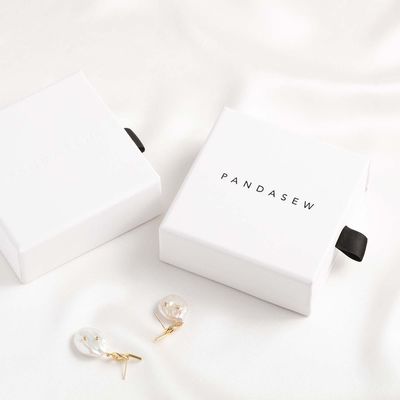 Boîte-cadeau de papier multifonctionnels de bijoux adaptés aux besoins du client pour des boucles d'oreille