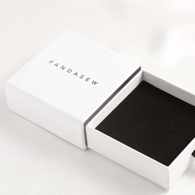 Boîte-cadeau de papier multifonctionnels de bijoux adaptés aux besoins du client pour des boucles d'oreille