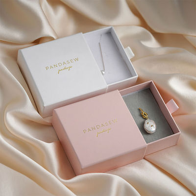 Type bienvenu de tiroir d'OEM boîte d'emballage de bijoux de carton pour le collier
